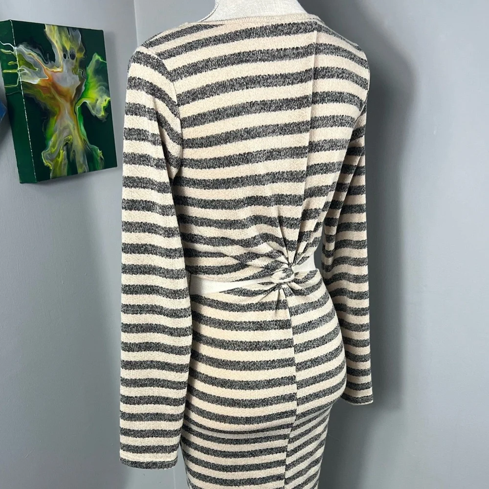 Anthropology’s.  Chrysanthemum Dress Sz. S - Picture 4 of 13